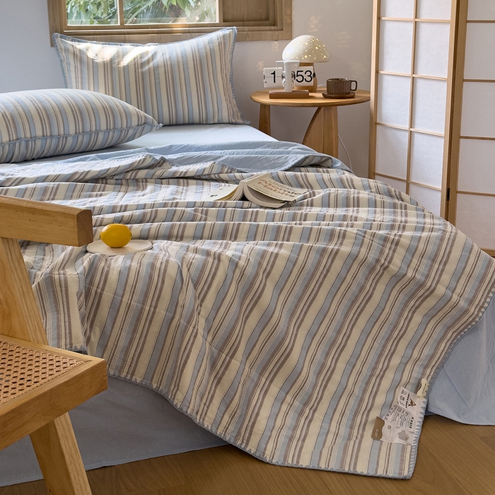 91家纺网 家纺一手货源 找家纺 被窝家纺 2026新款全棉色织贝壳边新疆棉花夏被 左岸-蓝