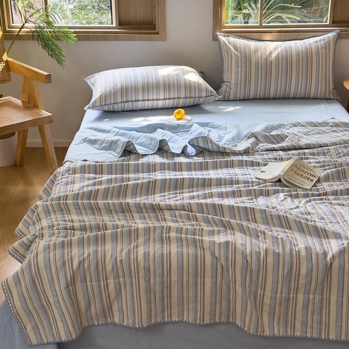 91家纺网 家纺一手货源 找家纺 被窝家纺 2026新款全棉色织贝壳边新疆棉花夏被 左岸-蓝