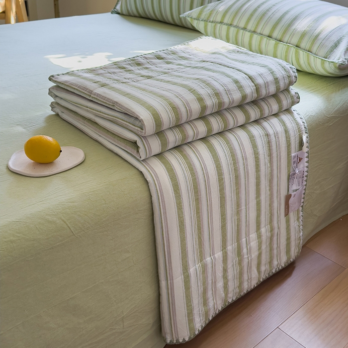 91家纺网 家纺一手货源 找家纺 被窝家纺 2026新款全棉色织贝壳边新疆棉花夏被 左岸-绿