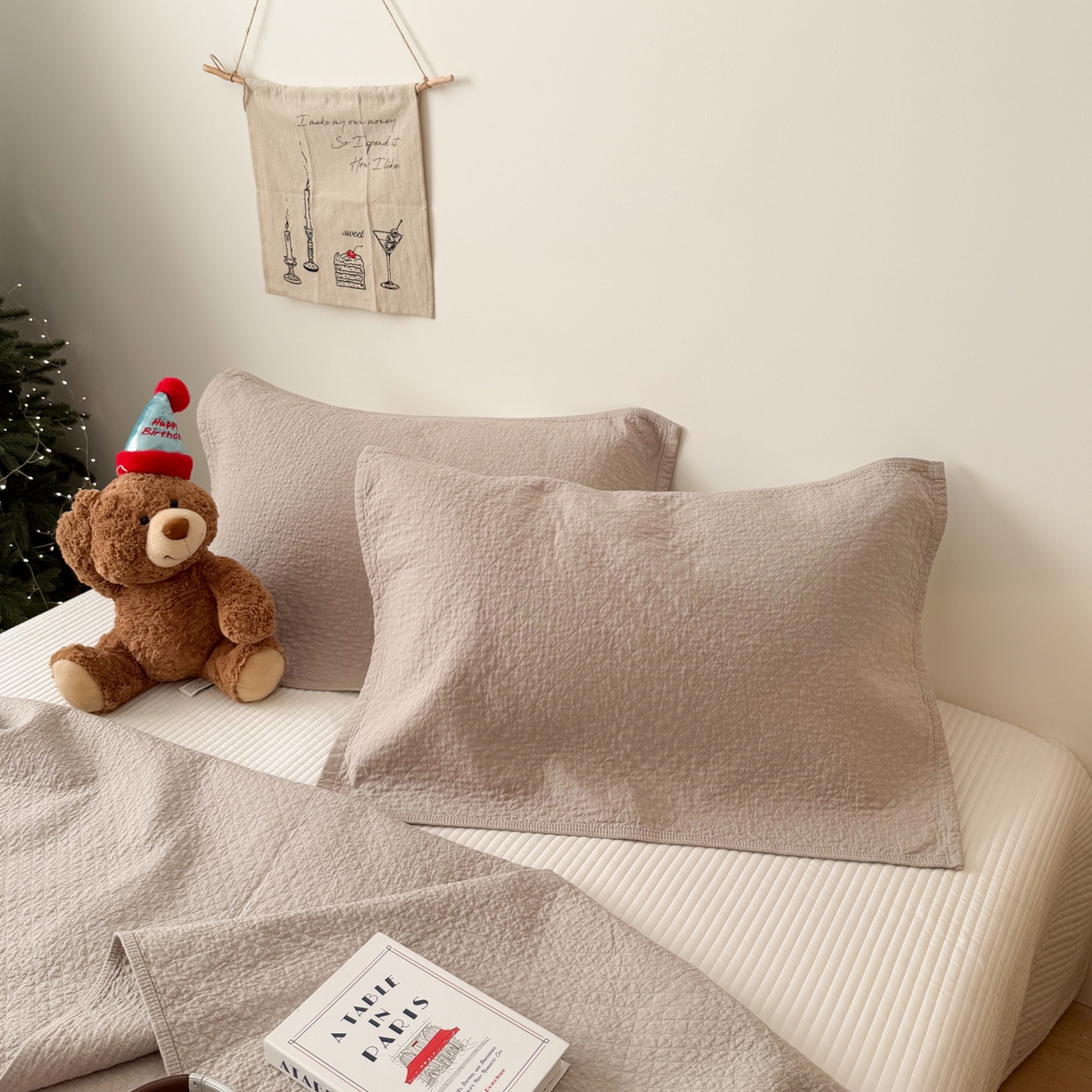 91家纺网 家纺一手货源 找家纺 沐瑟家纺 2026新款纯棉四层纱布枕巾-素格和米格 素格-浅咖