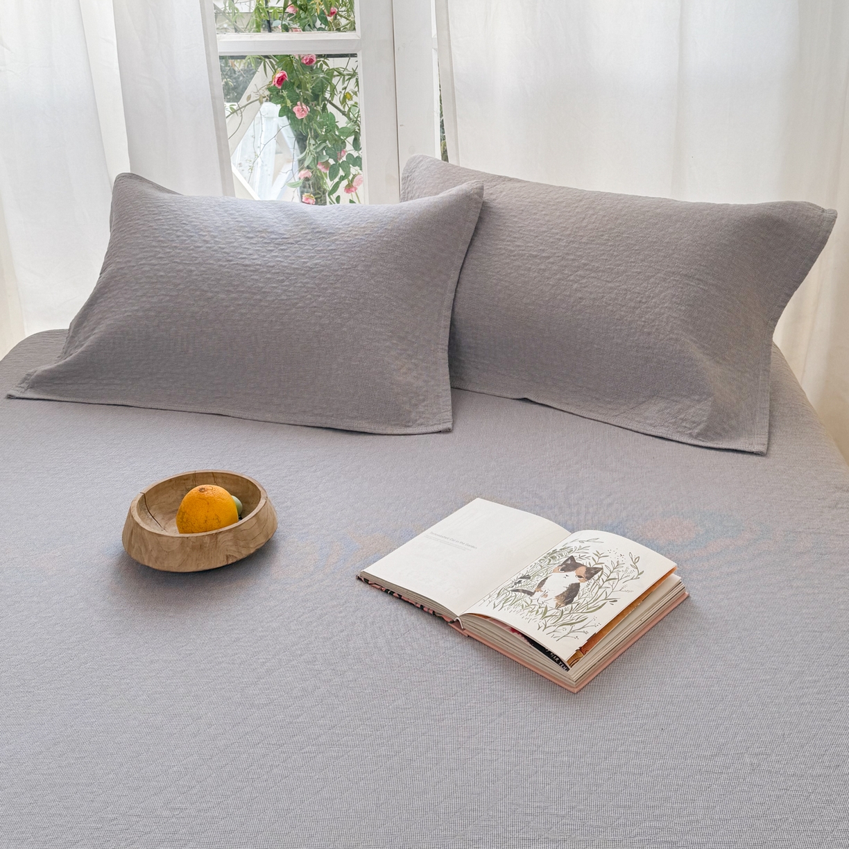 91家纺网 家纺一手货源 找家纺 沐瑟家纺 2026新款纯棉四层纱布枕巾-素格和米格 米格-浅灰