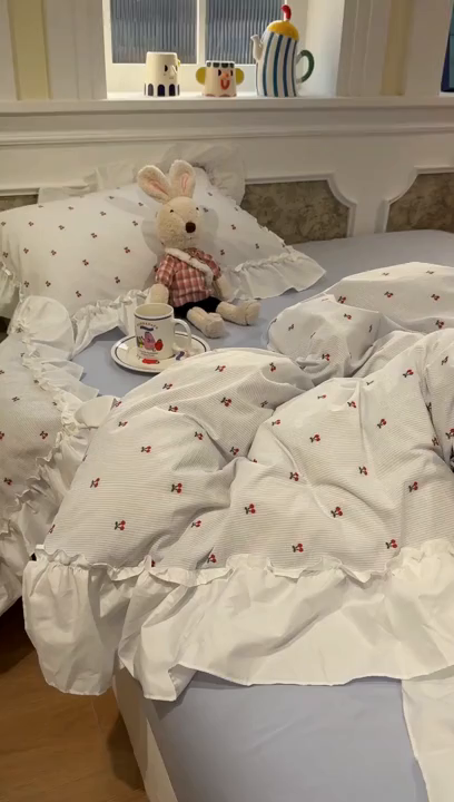 91家纺网 家纺一手货源 找家纺 觅糖家纺 2026新款全棉水洗棉色织提花四件套-樱桃甜梦（会员-5） 樱桃甜梦蓝