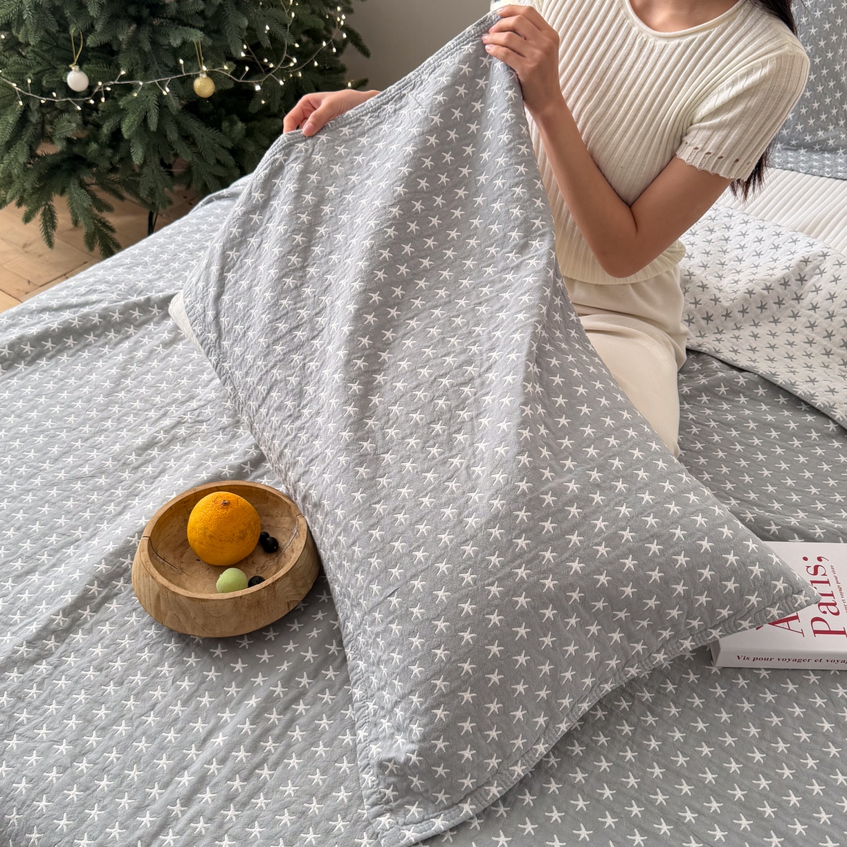 91家纺网 家纺一手货源 找家纺 沐瑟家纺 2026新款亲肤舒适全棉四层纱布枕巾-星星和心情系列 星星-灰色