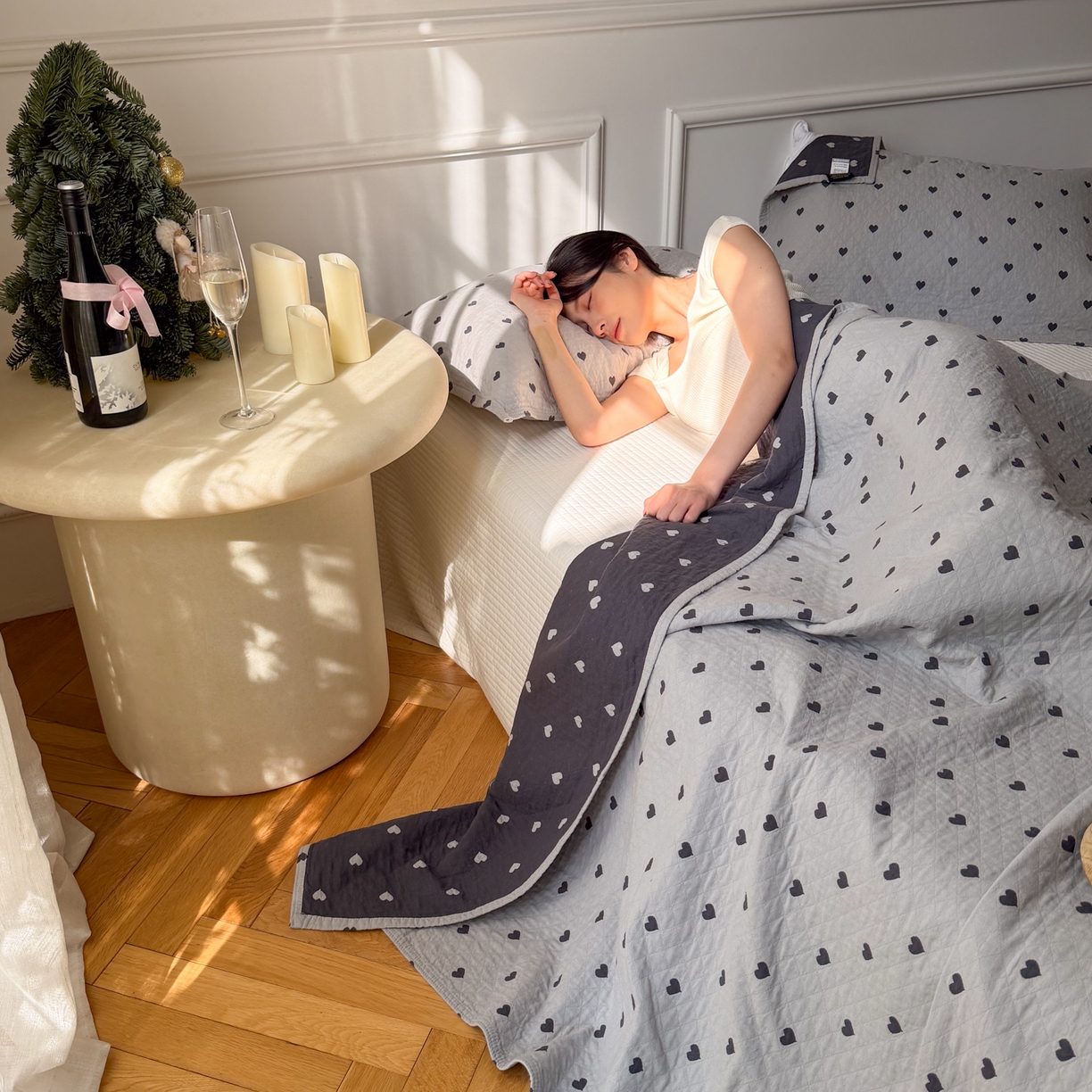 91家纺网 家纺一手货源 找家纺 沐瑟家纺 2026新款全棉四层纱布床盖-星星和心情系列 心情-灰蓝