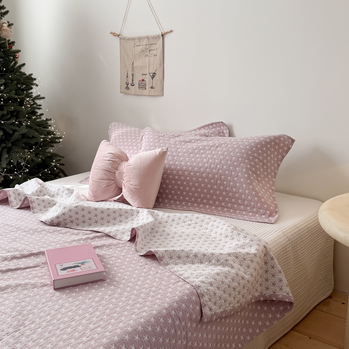 91家纺网 家纺一手货源 找家纺 沐瑟家纺 2026新款全棉四层纱布床盖-星星和心情系列 星星-紫色