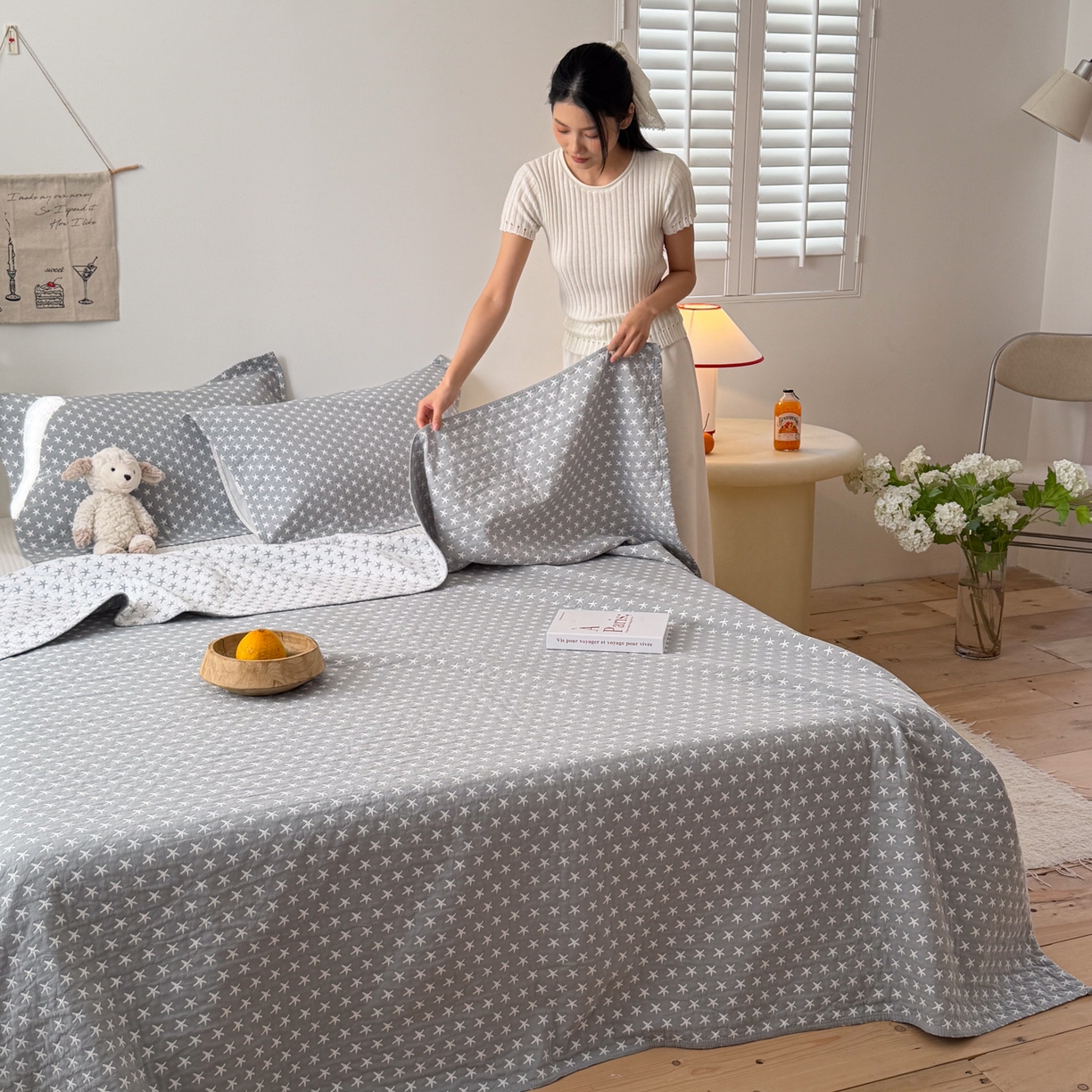 91家纺网 家纺一手货源 找家纺 沐瑟家纺 2026新款全棉四层纱布床盖-星星和心情系列 星星-灰色