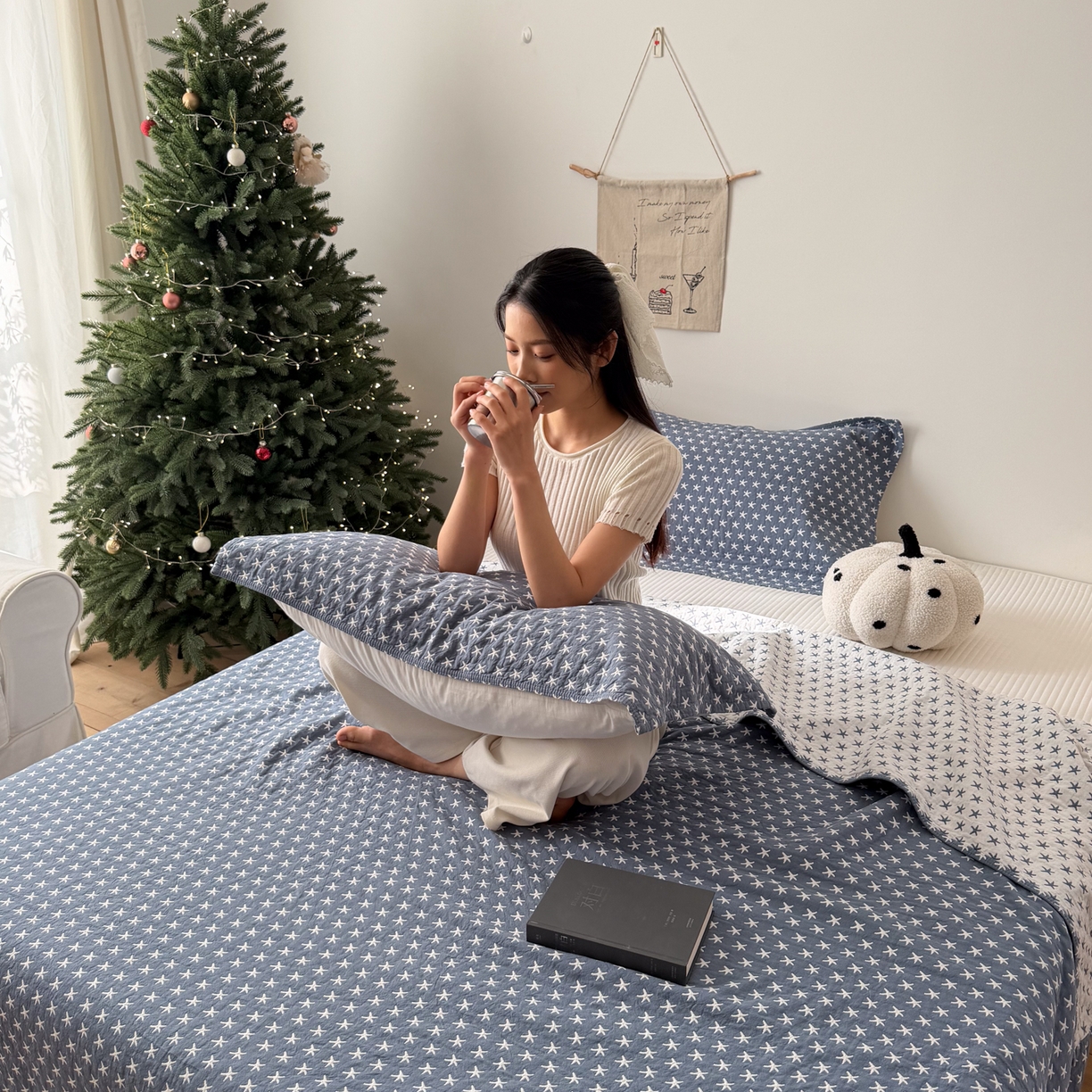 91家纺网 家纺一手货源 找家纺 沐瑟家纺 2026新款全棉四层纱布床盖-星星和心情系列 星星-蓝色