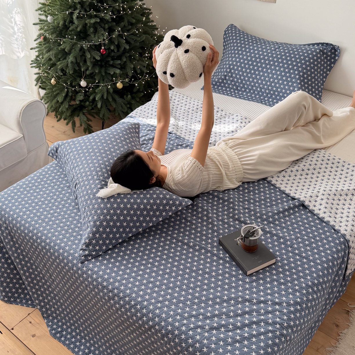 91家纺网 家纺一手货源 找家纺 沐瑟家纺 2026新款全棉四层纱布床盖-星星和心情系列 星星-蓝色