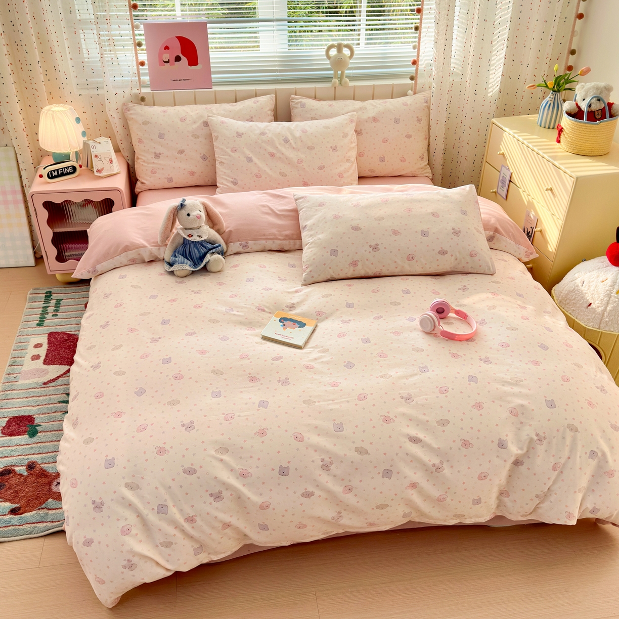 91家纺网 家纺一手货源 找家纺 梵克保罗 2026春夏新款ins小清新40支全棉13372四件套学生三件套单被套单枕套系列-第一批（四件套） 粉心狗