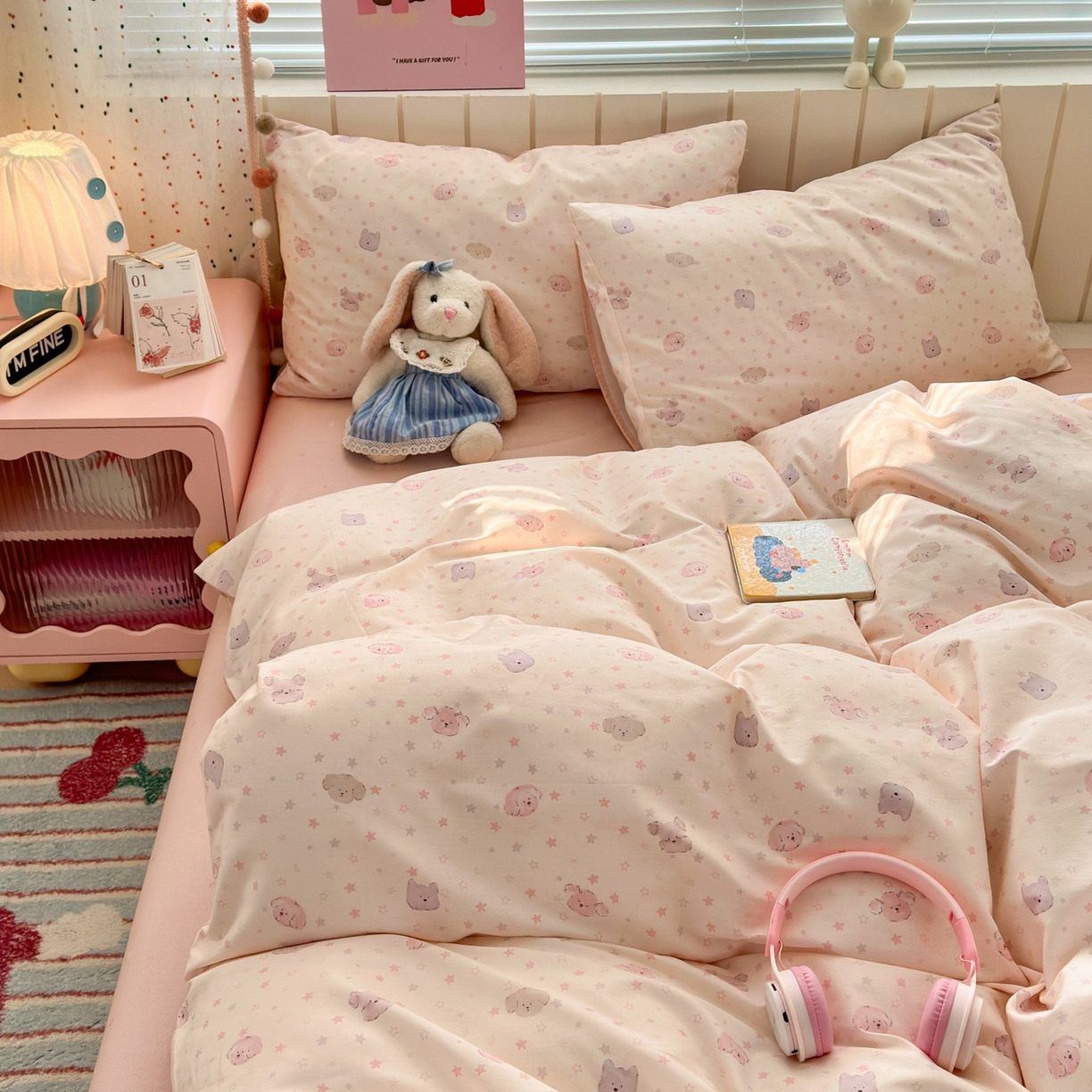 91家纺网 家纺一手货源 找家纺 梵克保罗 2026春夏新款ins小清新40支全棉13372四件套学生三件套单被套单枕套系列-第一批（单枕套） 粉心狗