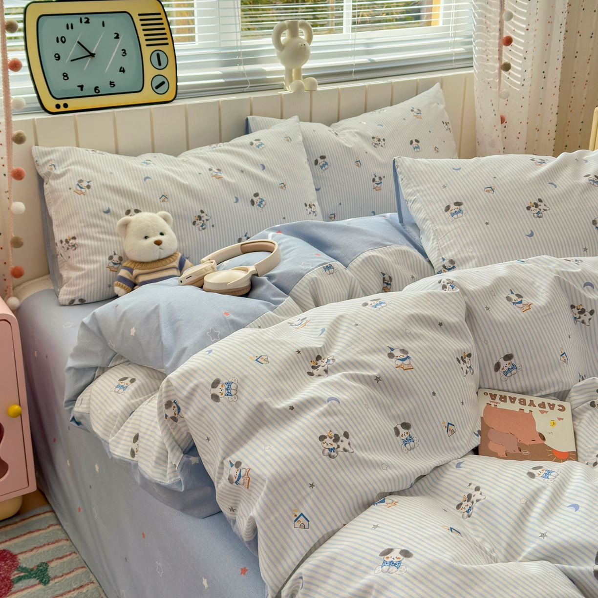 91家纺网 家纺一手货源 找家纺 梵克保罗 2026春夏新款ins小清新40支全棉13372四件套学生三件套单被套单枕套系列-第二批（四件套） 月亮狗