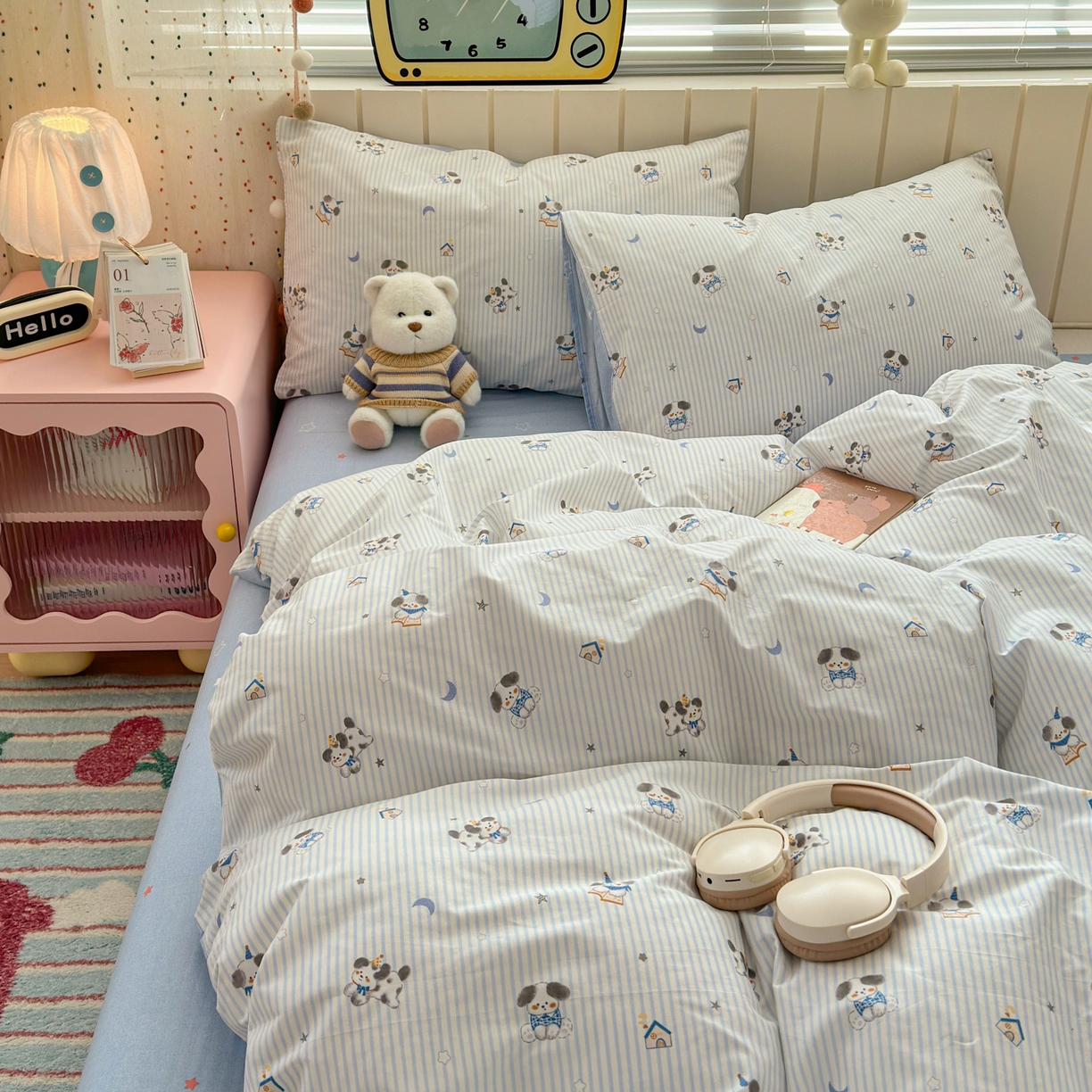 91家纺网 家纺一手货源 找家纺 梵克保罗 2026春夏新款ins小清新40支全棉13372四件套学生三件套单被套单枕套系列-第二批（四件套） 月亮狗