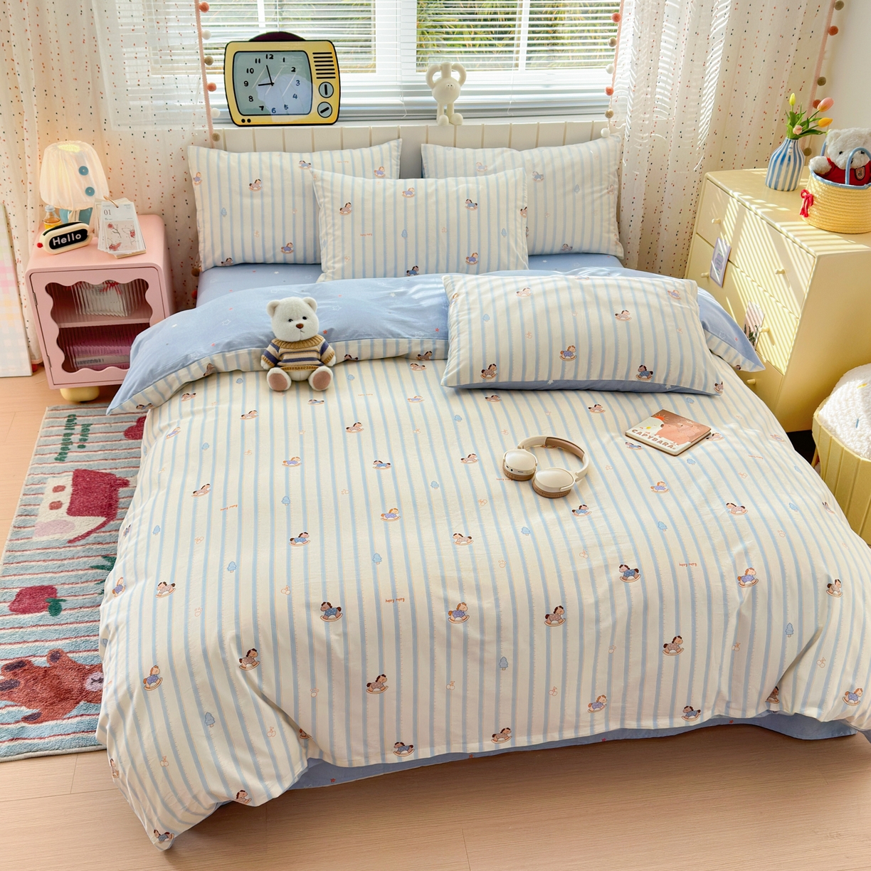 91家纺网 家纺一手货源 找家纺 梵克保罗 2026春夏新款ins小清新40支全棉13372四件套学生三件套单被套单枕套系列-第二批（四件套） 跷跷马