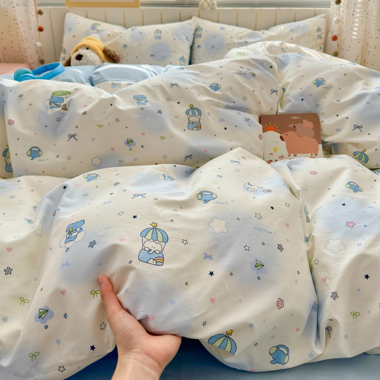 91家纺网 家纺一手货源 找家纺 梵克保罗 2026春夏新款ins小清新40支全棉13372四件套学生三件套单被套单枕套系列-第二批（四件套） 蓝色小象