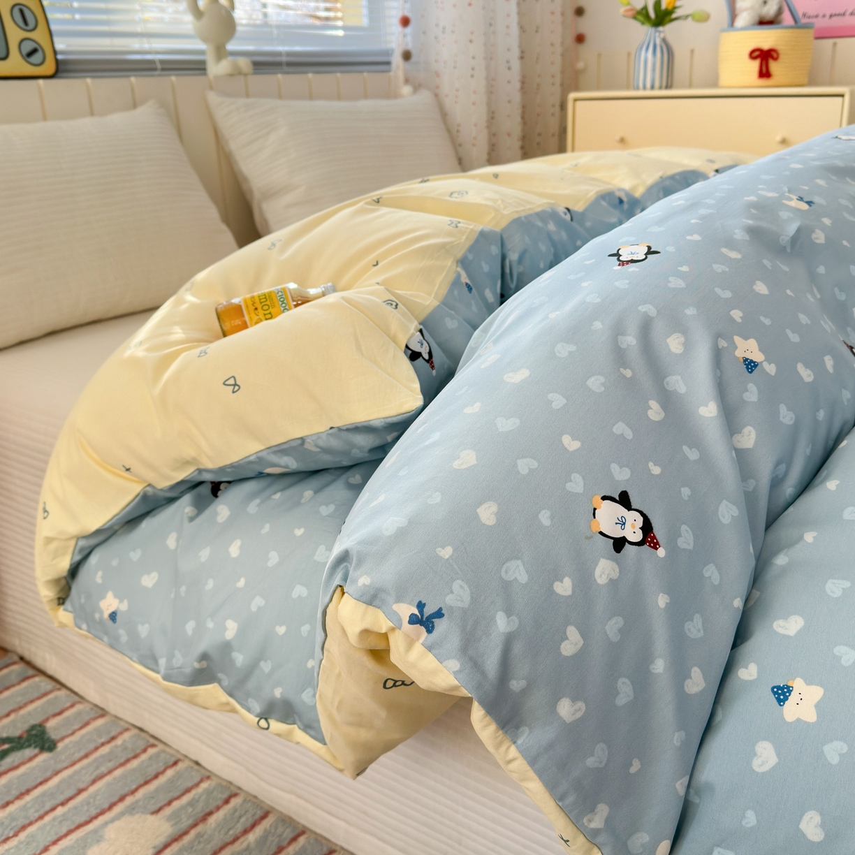 91家纺网 家纺一手货源 找家纺 梵克保罗 2026春夏新款ins小清新40支全棉13372四件套学生三件套单被套单枕套系列-第二批（四件套） 星星企鹅