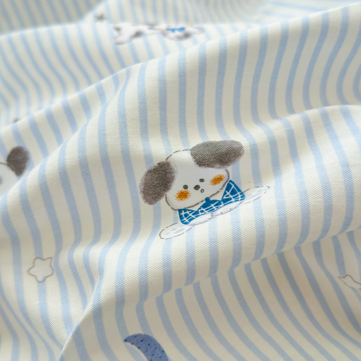 91家纺网 家纺一手货源 找家纺 梵克保罗 2026春夏新款ins小清新40支全棉13372四件套学生三件套单被套单枕套系列-第二批（单被套） 月亮狗