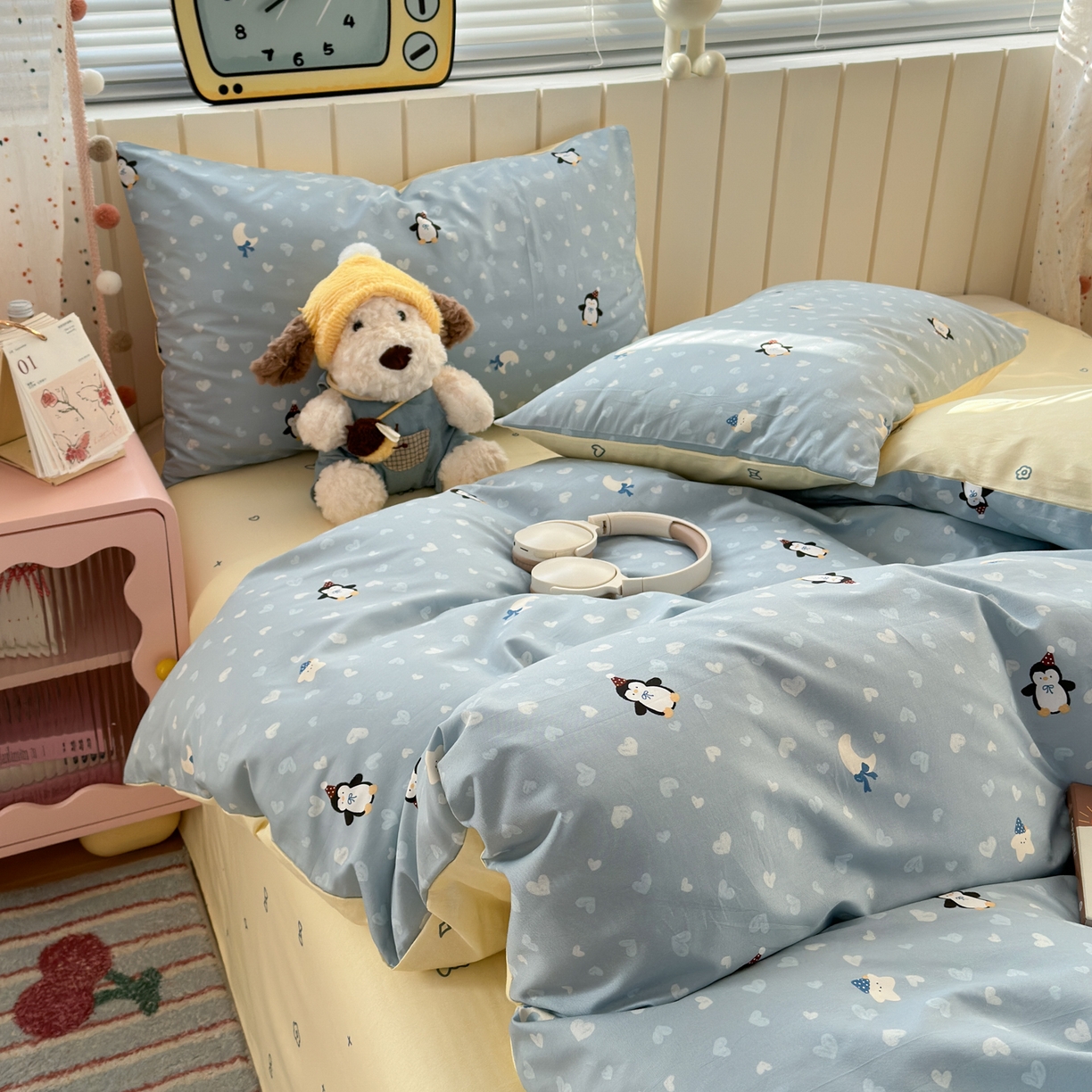 91家纺网 家纺一手货源 找家纺 梵克保罗 2026春夏新款ins小清新40支全棉13372四件套学生三件套单被套单枕套系列-第二批（单枕套） 星星企鹅