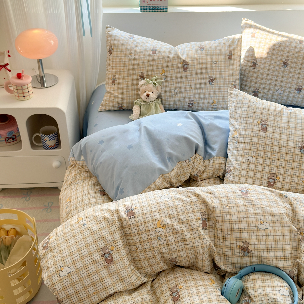 91家纺网 家纺一手货源 找家纺 梵克保罗 2026春夏新款ins小清新40支全棉13372四件套学生三件套单被套单枕套系列-第三批（四件套） 摘星小熊