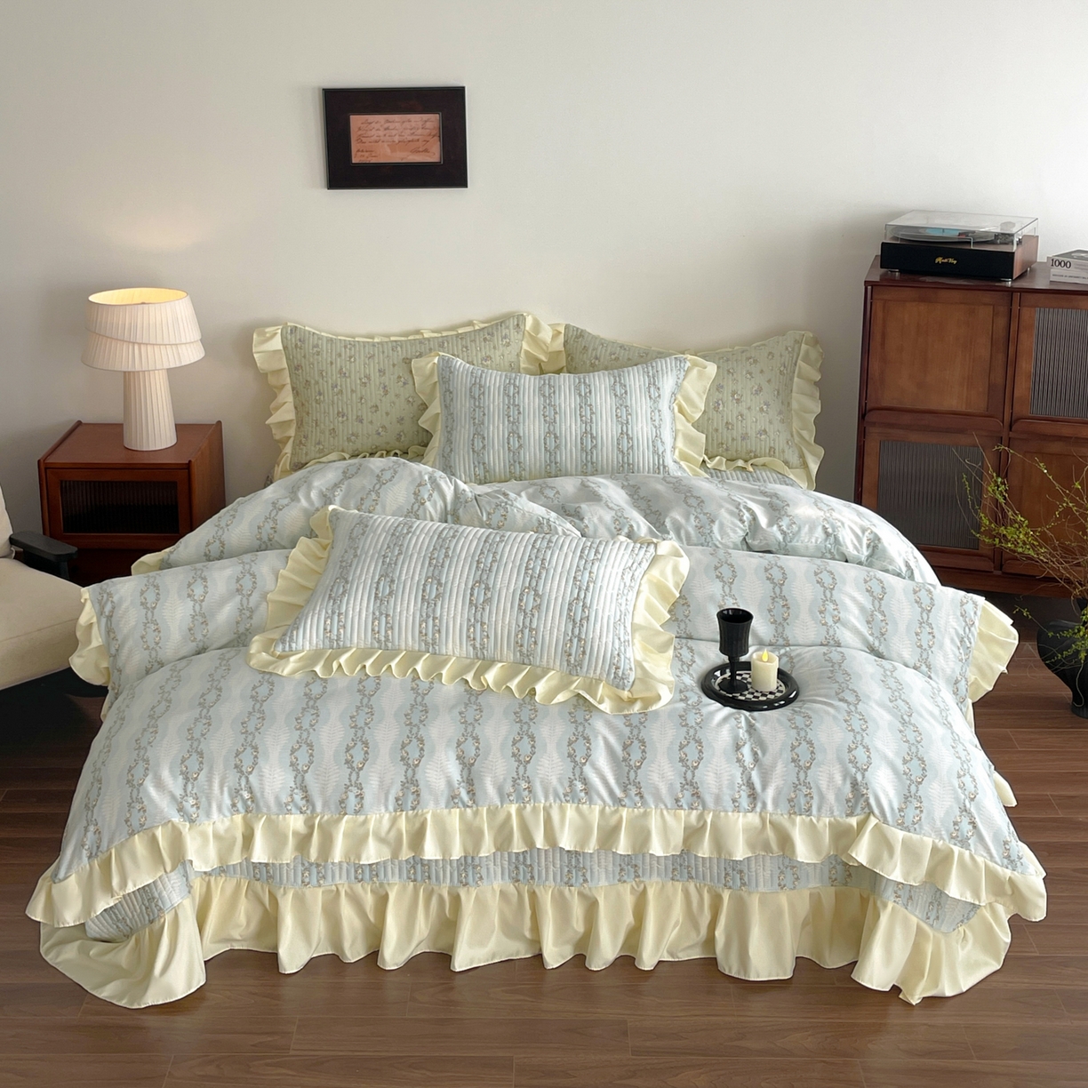 91家纺网 家纺一手货源 找家纺 慕澄家纺 2026新款高克重仿棉碎花床盖 蓝梦