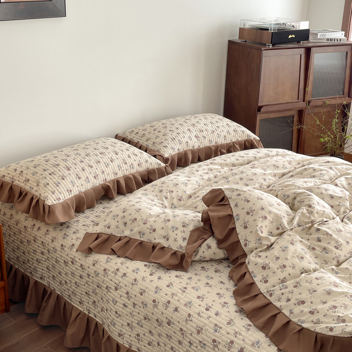 91家纺网 家纺一手货源 找家纺 慕澄家纺 2026新款高克重仿棉碎花床盖 绵绵