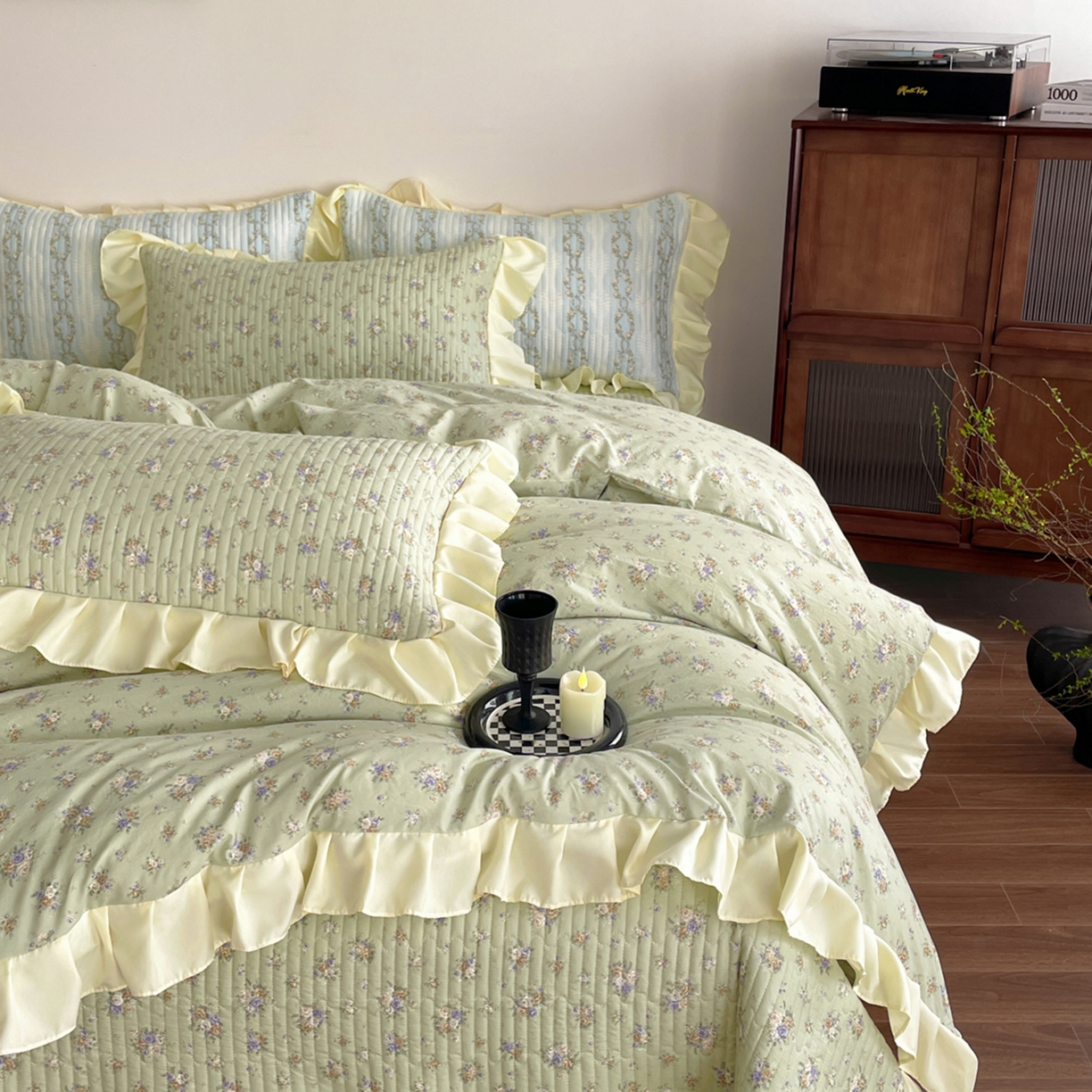 91家纺网 家纺一手货源 找家纺 慕澄家纺 2026新款高克重仿棉碎花床盖 春来