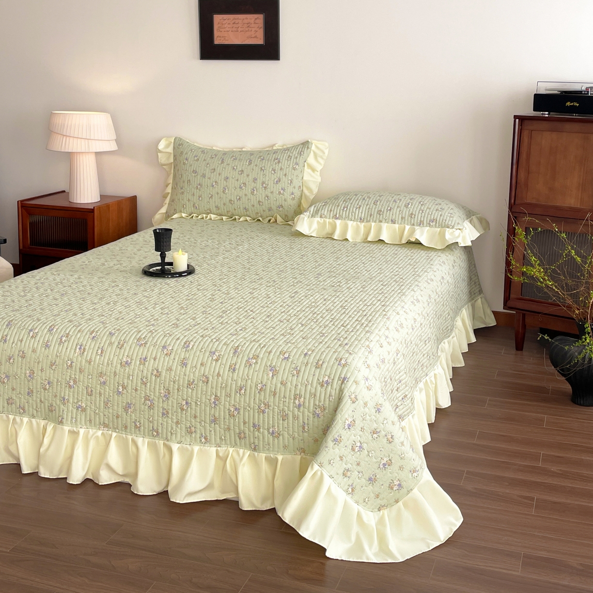 91家纺网 家纺一手货源 找家纺 慕澄家纺 2026新款高克重仿棉碎花床盖 春来