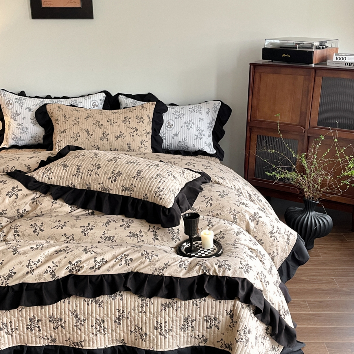 91家纺网 家纺一手货源 找家纺 慕澄家纺 2026新款高克重仿棉碎花床盖 漫漫