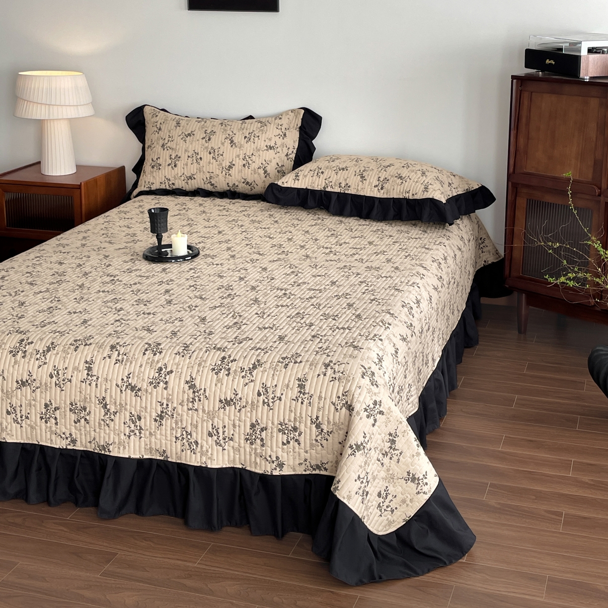 91家纺网 家纺一手货源 找家纺 慕澄家纺 2026新款高克重仿棉碎花床盖 漫漫