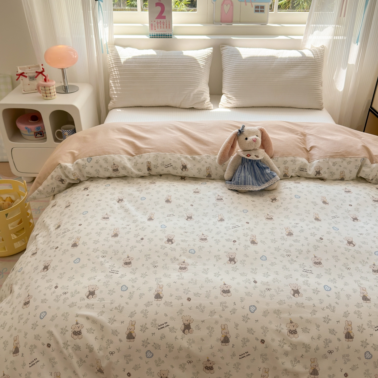 91家纺网 家纺一手货源 找家纺 梵克保罗 2026春夏新款ins小清新40支全棉13372四件套学生三件套单被套单枕套系列-第三批（单被套） 栗子狗