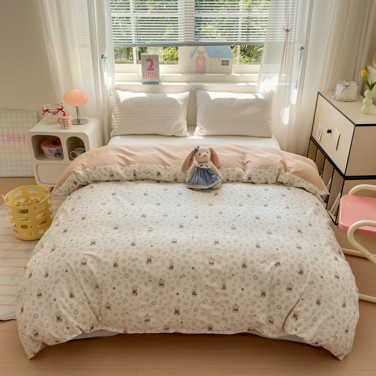 91家纺网 家纺一手货源 找家纺 梵克保罗 2026春夏新款ins小清新40支全棉13372四件套学生三件套单被套单枕套系列-第三批（单被套） 栗子狗