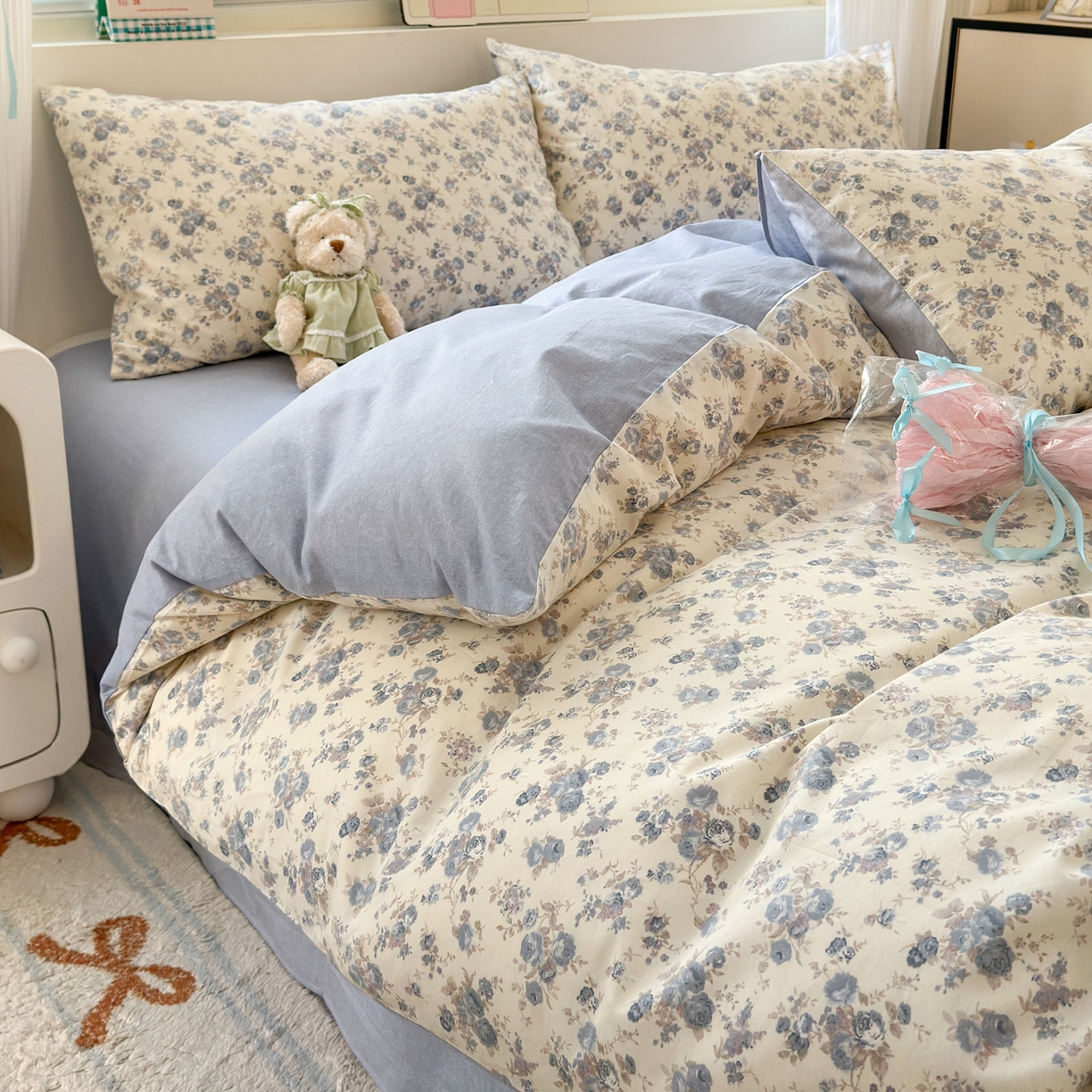 91家纺网 家纺一手货源 找家纺 梵克保罗 2026春夏新款ins小清新40支全棉13372四件套学生三件套单被套单枕套系列-第三批（单枕套） 千代-兰