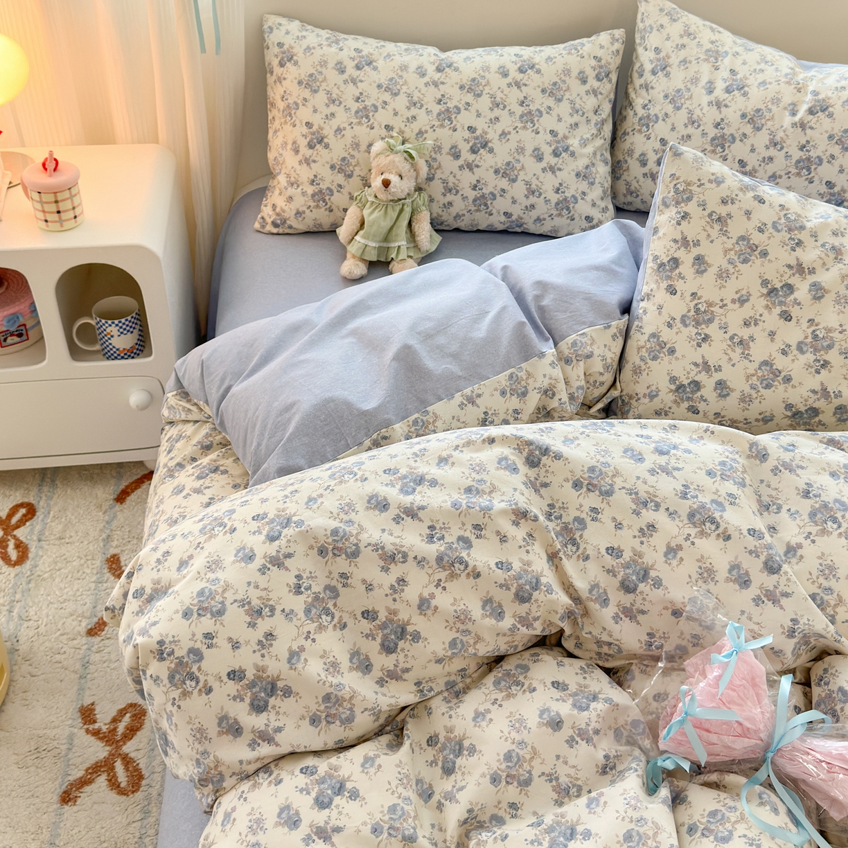 91家纺网 家纺一手货源 找家纺 梵克保罗 2026春夏新款ins小清新40支全棉13372四件套学生三件套单被套单枕套系列-第三批（单枕套） 千代-兰