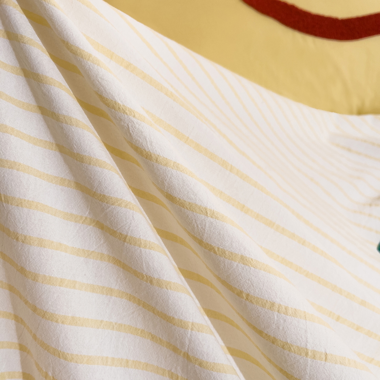 91家纺网 家纺一手货源 找家纺 炫拼家纺 2026新款A类全棉水洗棉贝壳边毛巾绣四件套-炫彩系列 炫彩-黄