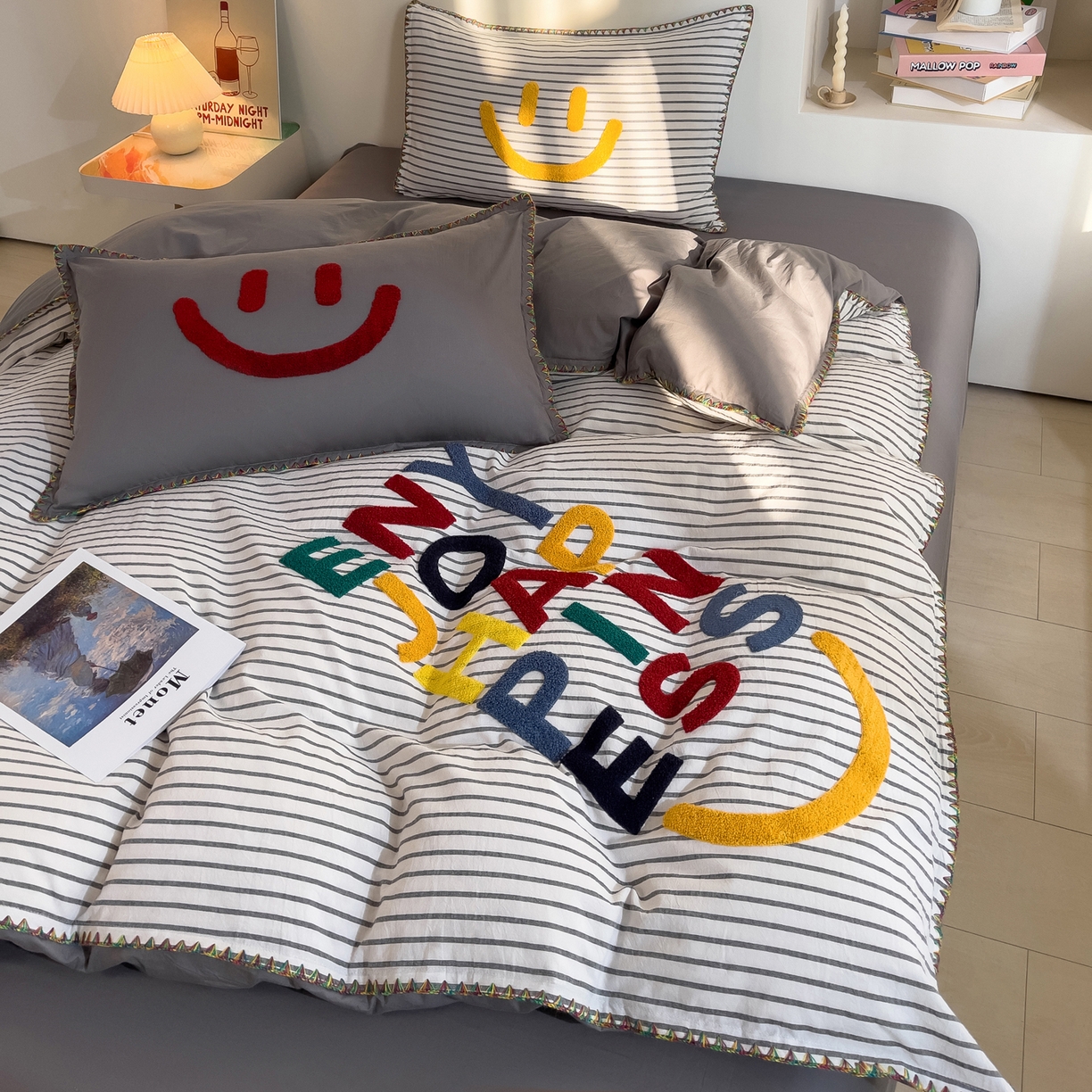 91家纺网 家纺一手货源 找家纺 炫拼家纺 2026新款A类全棉水洗棉贝壳边毛巾绣四件套-炫彩系列 炫彩-灰