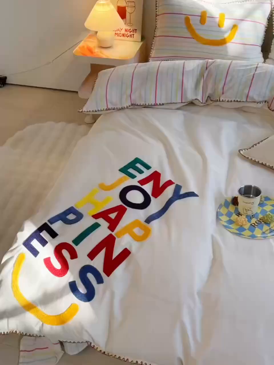 91家纺网 家纺一手货源 找家纺 炫拼家纺 2026新款A类全棉水洗棉贝壳边毛巾绣四件套-炫彩系列 炫彩-彩