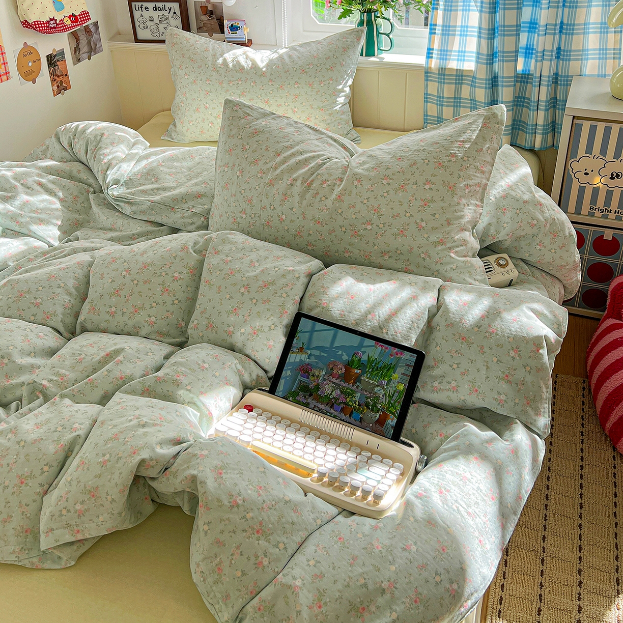 91家纺网 家纺一手货源 找家纺 焱博家纺 2026新款A类全棉双层纱系列四件套 春野苍兰