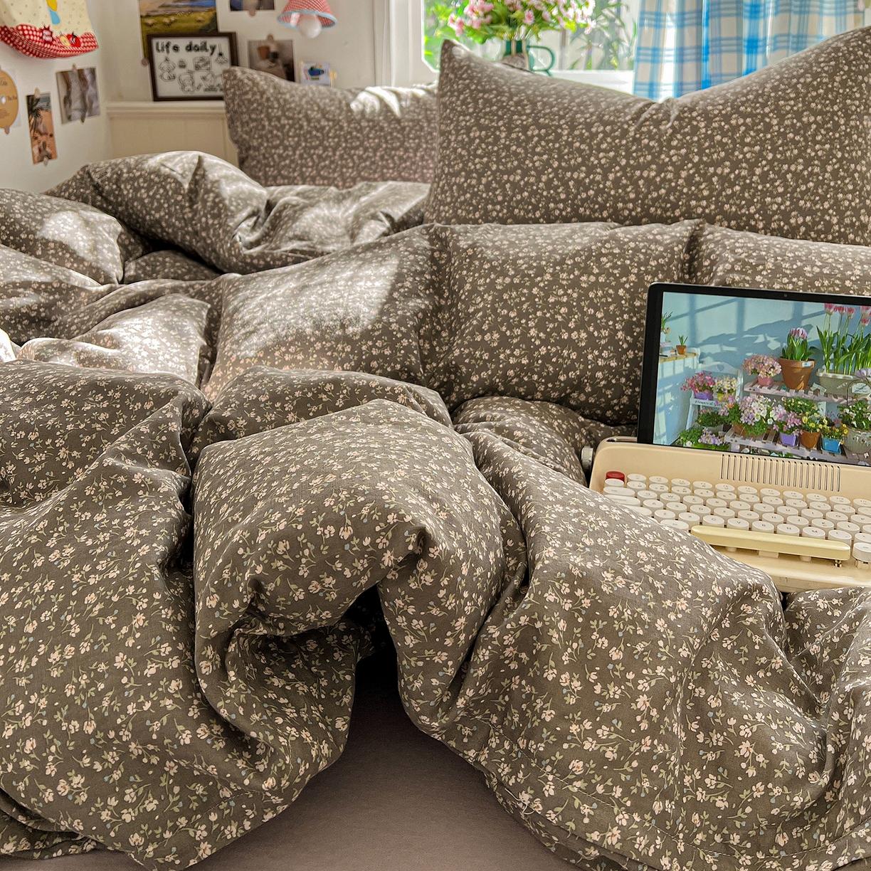 91家纺网 家纺一手货源 找家纺 焱博家纺 2026新款A类全棉双层纱系列四件套 点点蔓纱