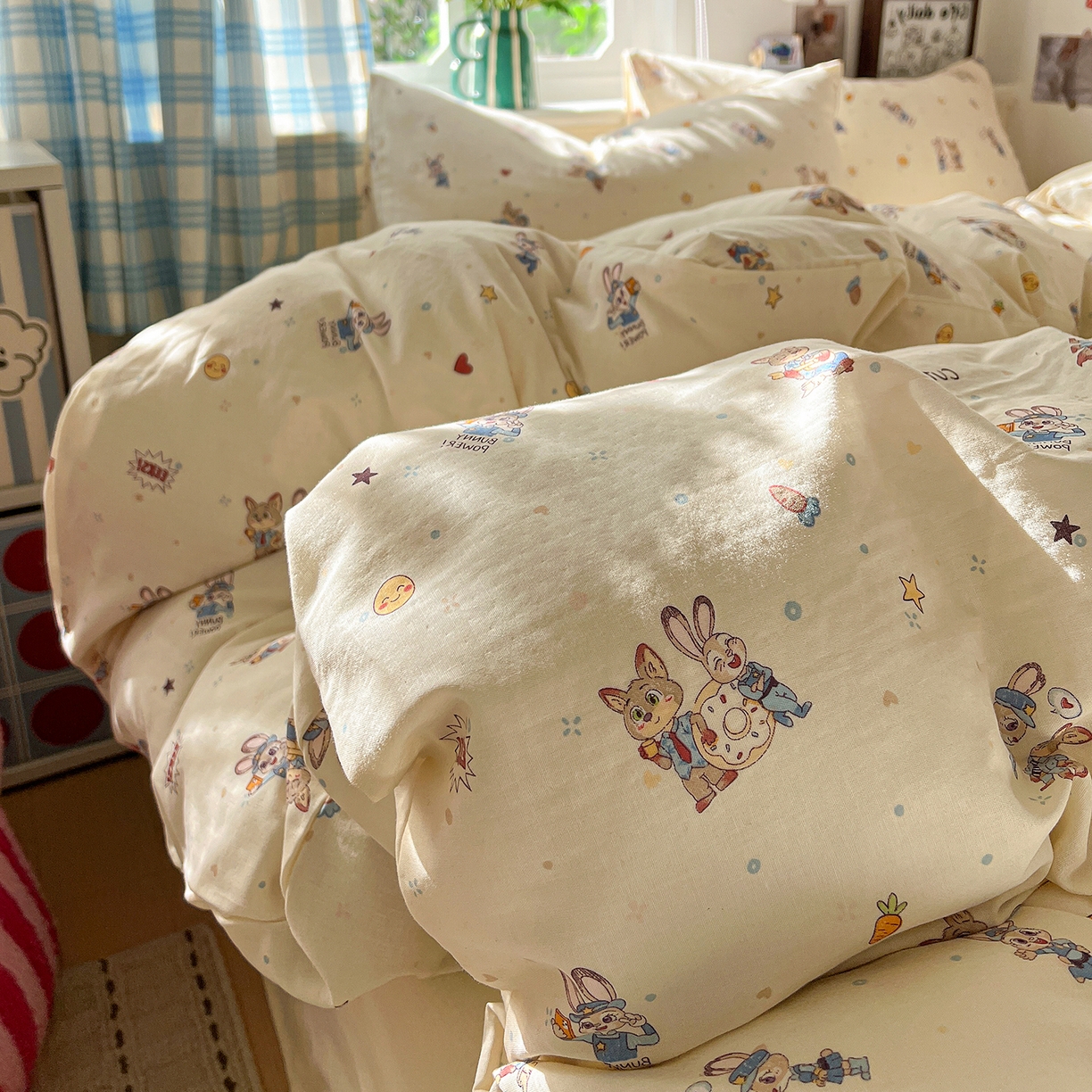 91家纺网 家纺一手货源 找家纺 焱博家纺 2026新款A类全棉双层纱系列四件套 疯狂小CP