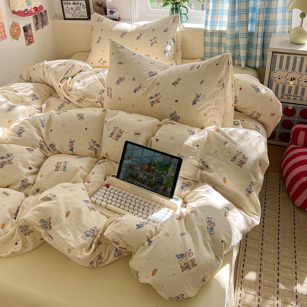 91家纺网 家纺一手货源 找家纺 焱博家纺 2026新款A类全棉双层纱系列四件套 疯狂小CP