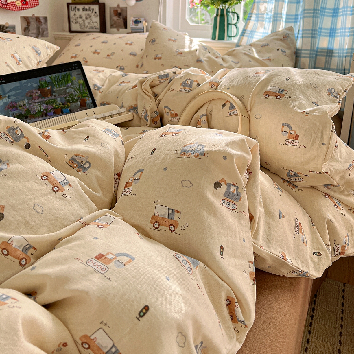 91家纺网 家纺一手货源 找家纺 焱博家纺 2026新款A类全棉双层纱系列四件套 工程车小队