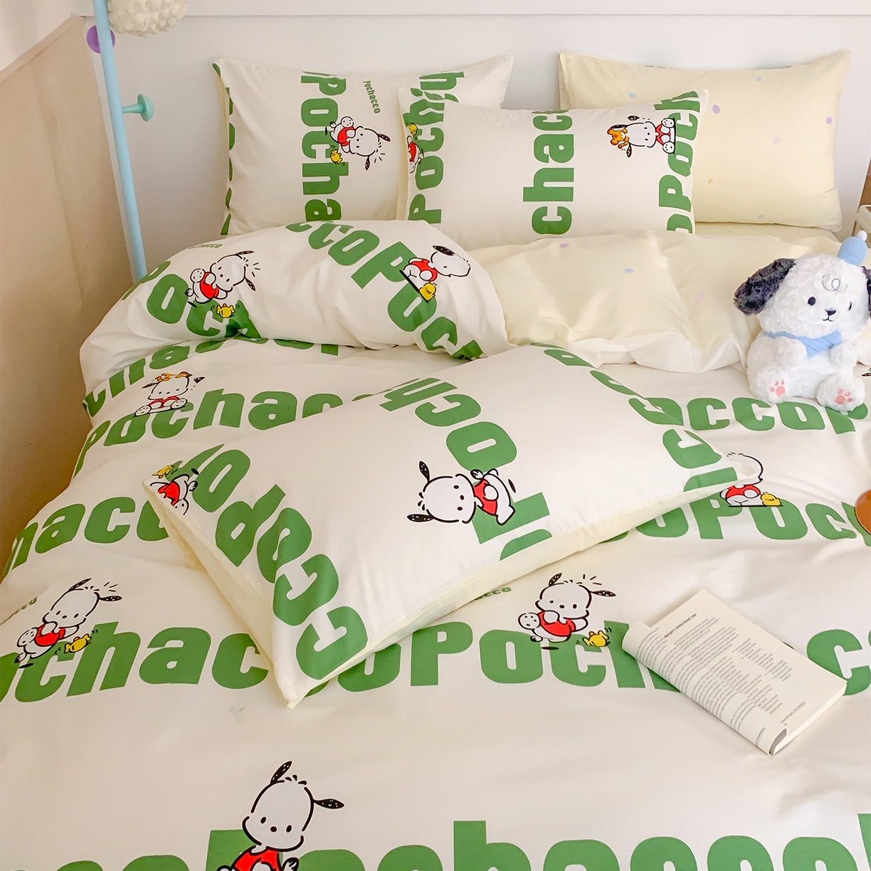 91家纺网 家纺一手货源 找家纺 玉元坊 2026新款正版授权三丽鸥系列全棉纯棉床单四件套学生三件套-大耳狗帕恰狗布丁狗系列 字母帕恰狗【简约款】