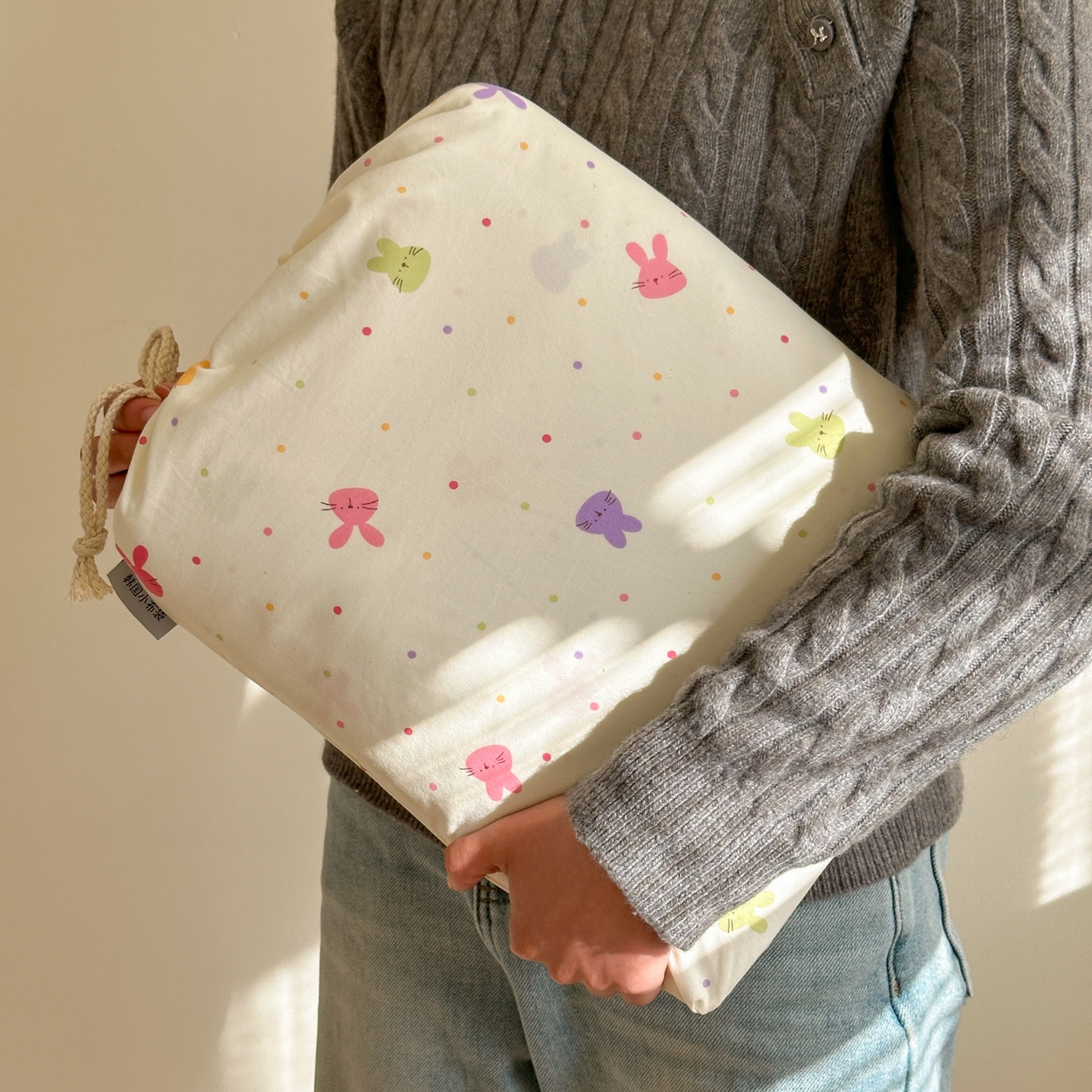 德比尔斯  2026新款古法水洗仿棉云感棉小布袋四件套 七彩兔