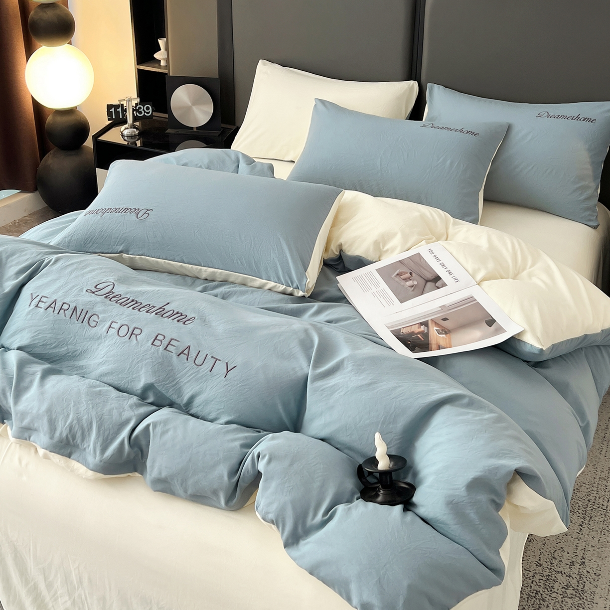 91家纺网 家纺一手货源 找家纺 鑫利来家纺 2026新款水洗云朵棉刺绣四件套纯色双拼水洗磨毛简约字母刺绣四件套 慕斯-海清+奶白