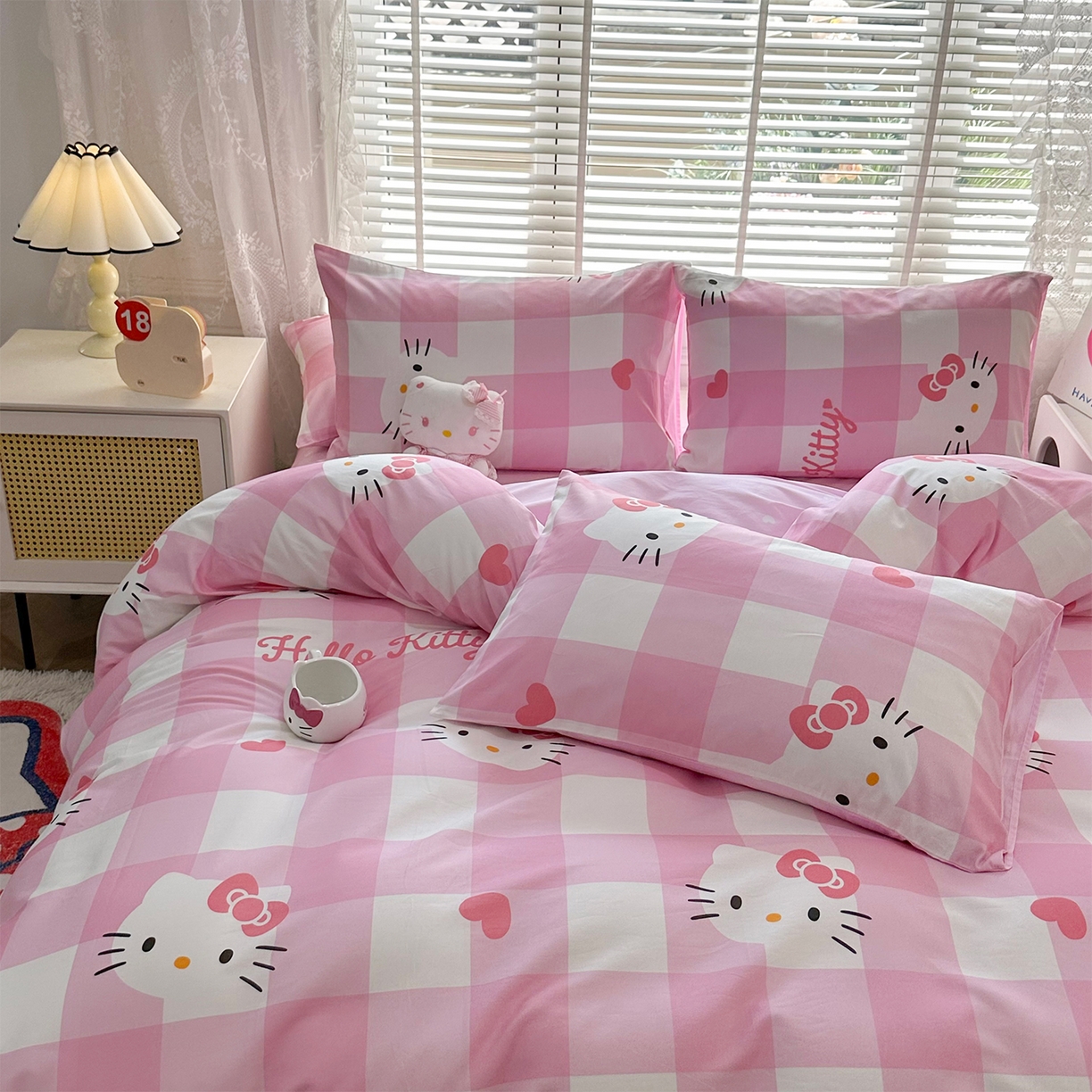 91家纺网 家纺一手货源 找家纺 玉元坊 2026新款正版授权三丽鸥系列全棉纯棉床单四件套学生三件套-凯蒂猫系列 告白KT猫【简约款】