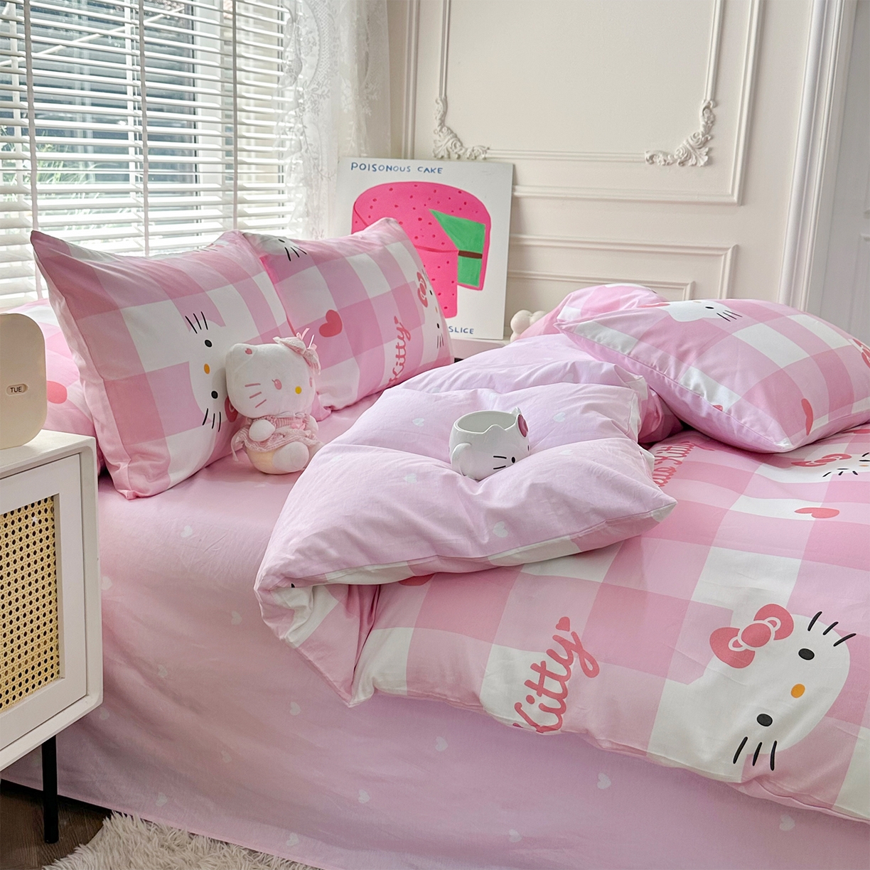 91家纺网 家纺一手货源 找家纺 玉元坊 2026新款正版授权三丽鸥系列全棉纯棉床单四件套学生三件套-凯蒂猫系列 告白KT猫【简约款】