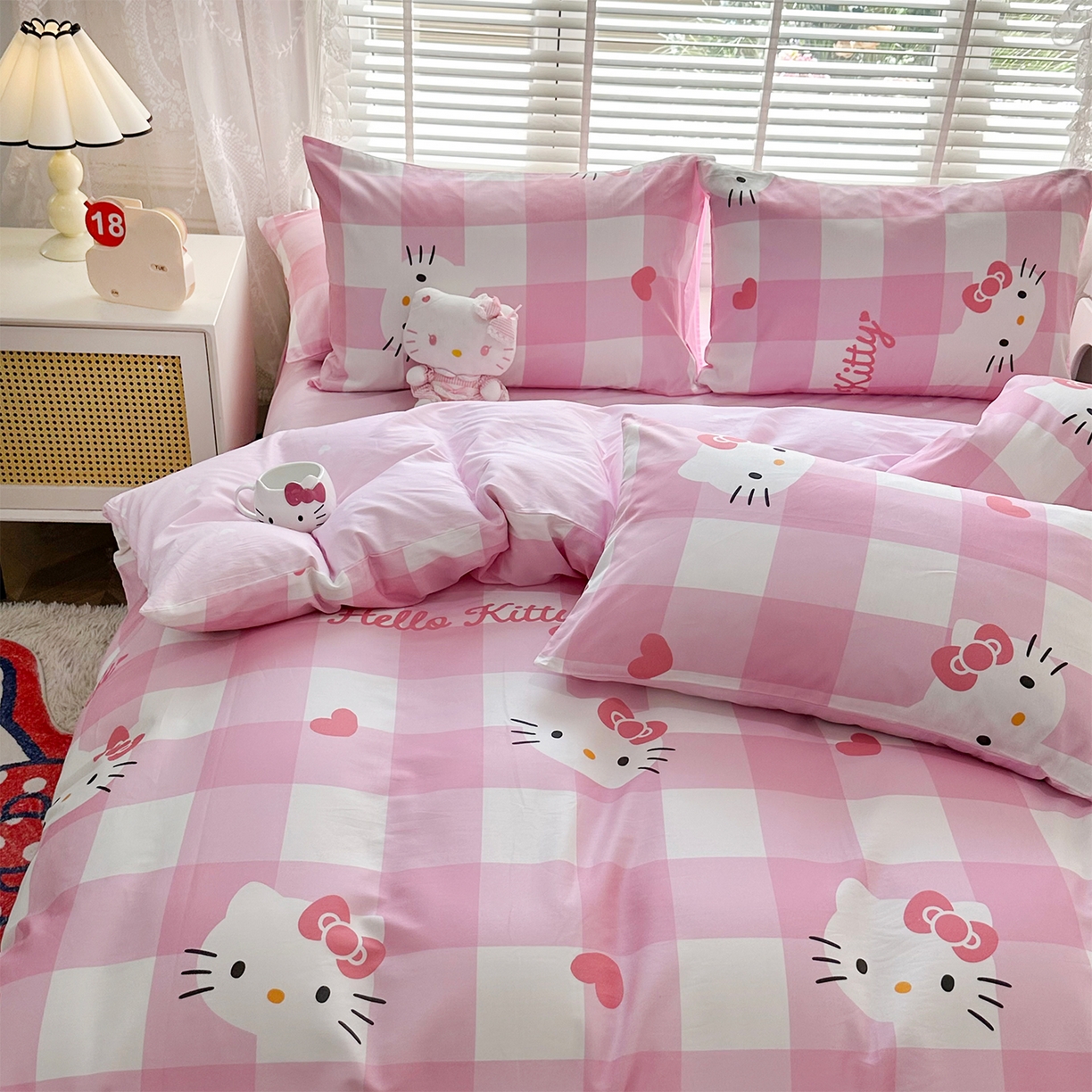 91家纺网 家纺一手货源 找家纺 玉元坊 2026新款正版授权三丽鸥系列全棉纯棉床单四件套学生三件套-凯蒂猫系列 告白KT猫【简约款】