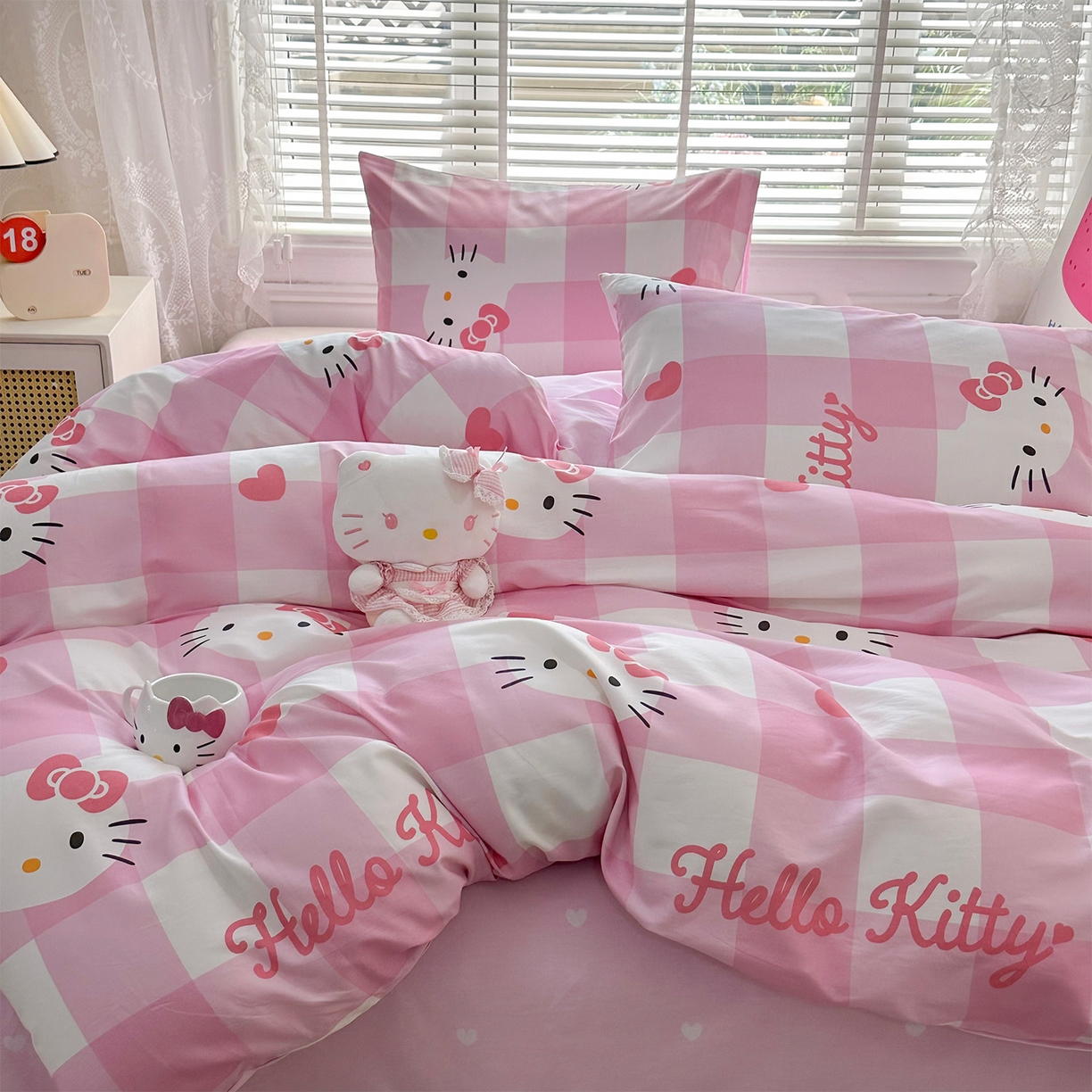 91家纺网 家纺一手货源 找家纺 玉元坊 2026新款正版授权三丽鸥系列全棉纯棉床单四件套学生三件套-凯蒂猫系列 告白KT猫【简约款】