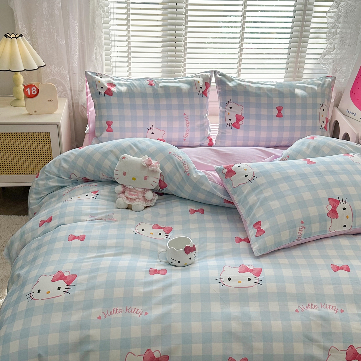 91家纺网 家纺一手货源 找家纺 玉元坊 2026新款正版授权三丽鸥系列全棉纯棉床单四件套学生三件套-凯蒂猫系列 乖巧KT【简约款】