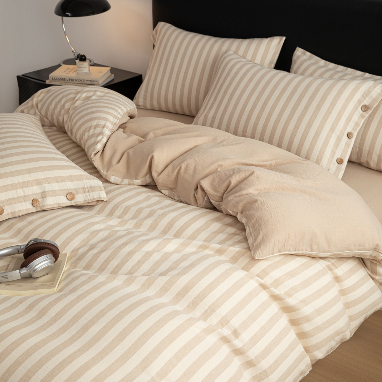 91家纺网 家纺一手货源 找家纺 （总）女子家纺 2026新款A类棉麻纽扣款四件套--条纹格子系列