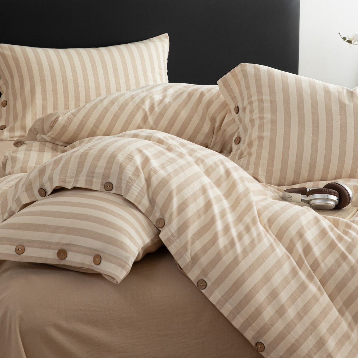 91家纺网 家纺一手货源 找家纺 （总）女子家纺 2026新款A类棉麻纽扣款四件套--条纹格子系列